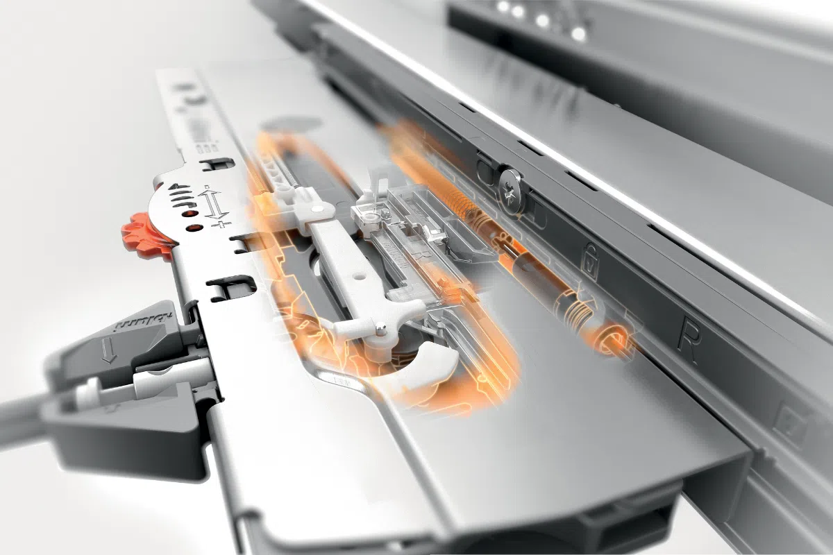 BLUM TIP-ON BLUMOTION