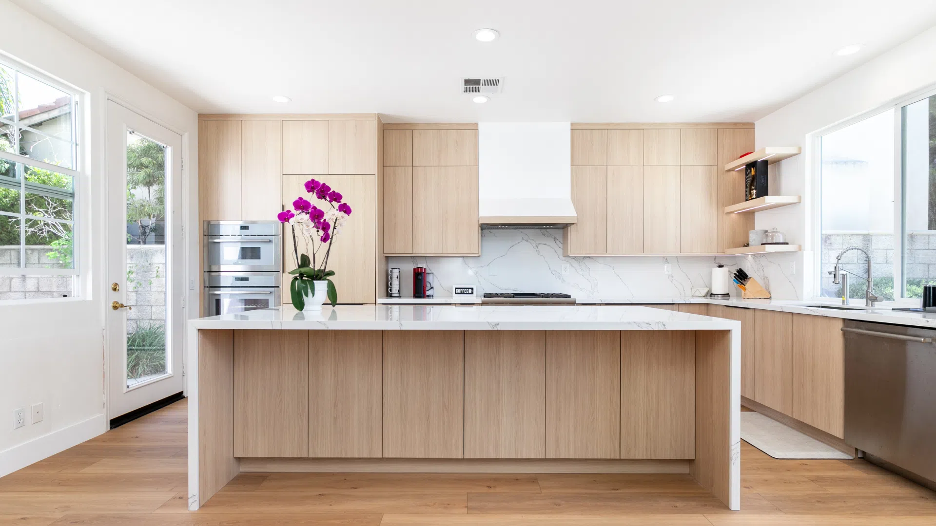 OC Project - Vicenza Oak P9 1920x1080