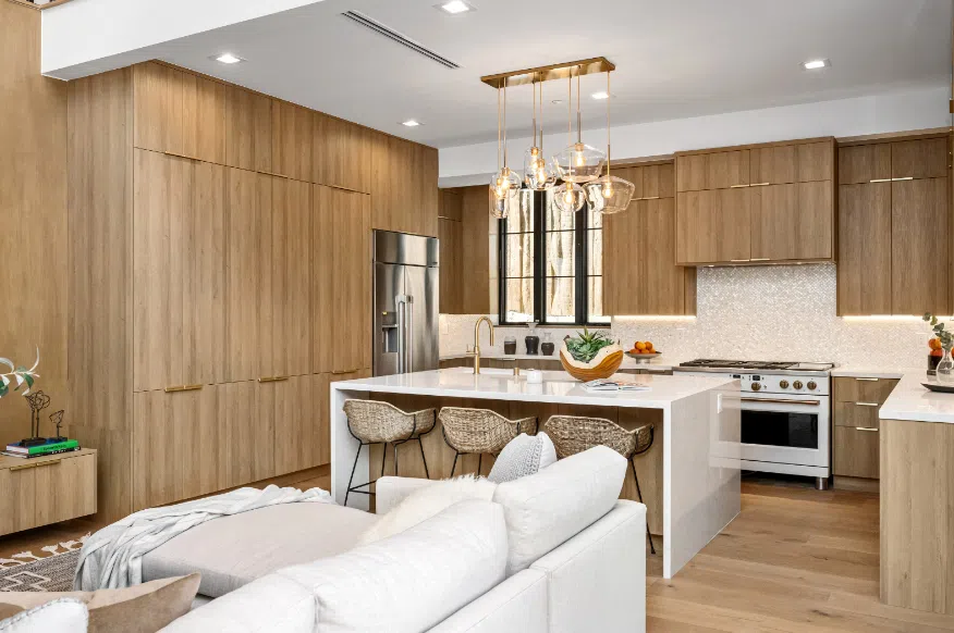 warm-driven modern high end kitchen by linqkitchen